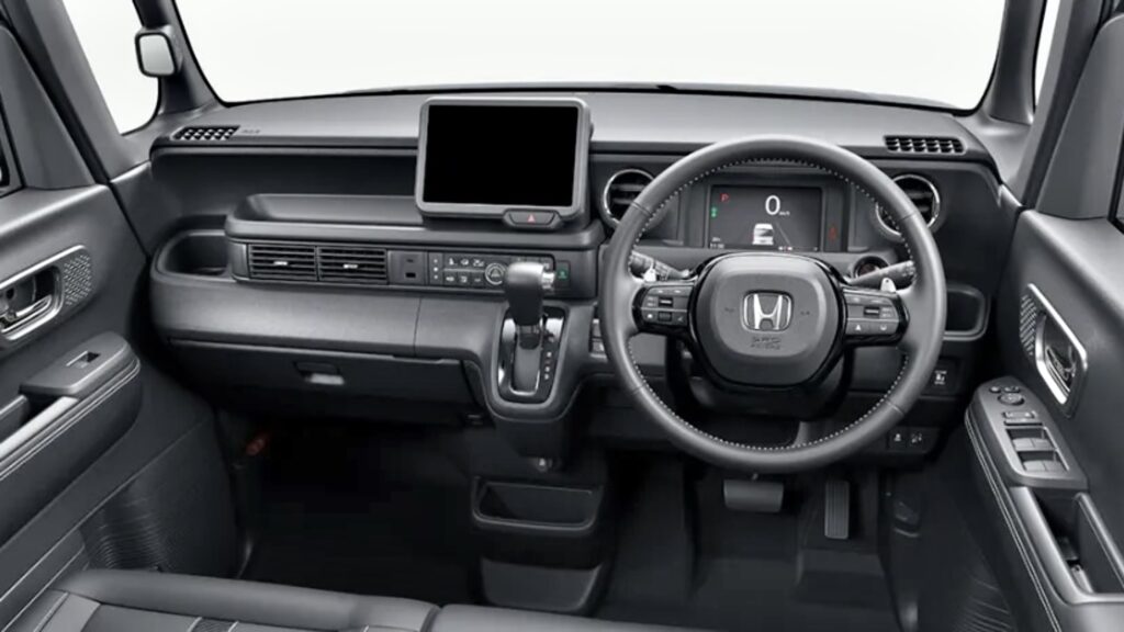 評判の車のサブスク・カーリース定額カルモくん(車内空間)